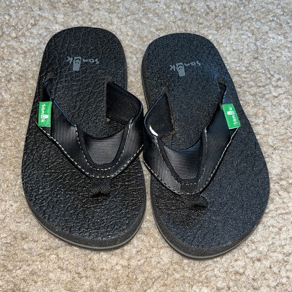 Sanuk toddler boy sandals size 8/9 - Picture 1 of 3